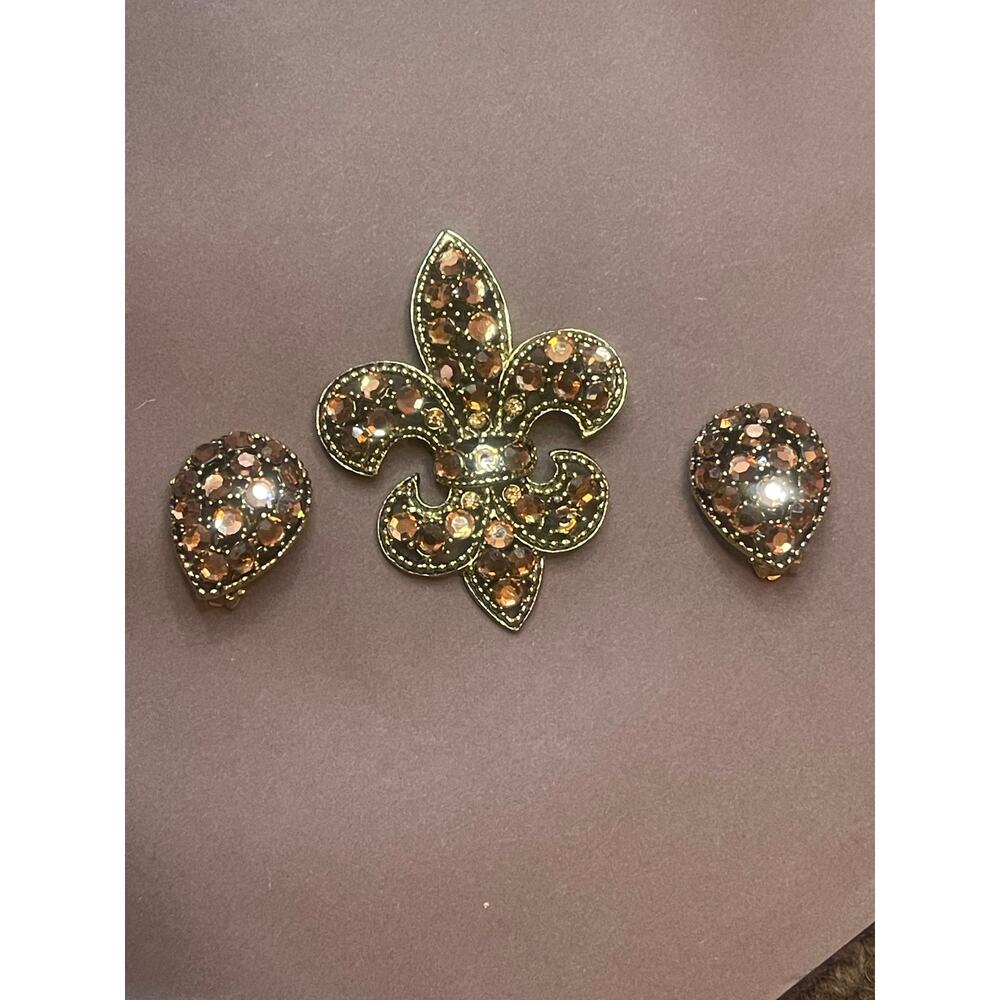 Weiss Japanned Smoked Topaz Rhinestone Fleur De Lis Brooch Earring Set VTG